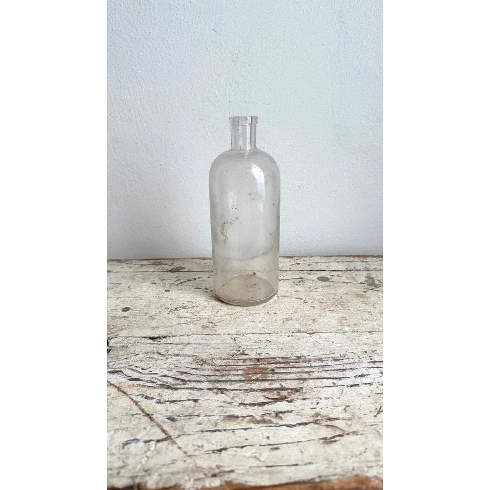 N/A vintage baker